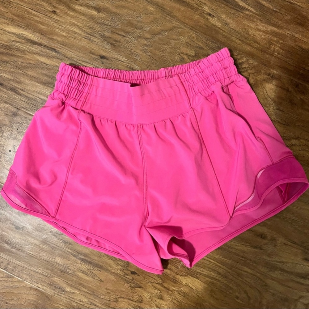 Lululemon Hotty Hot!